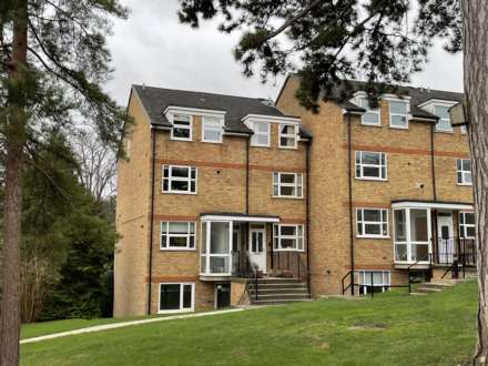 Lincoln Court, Berkhamsted