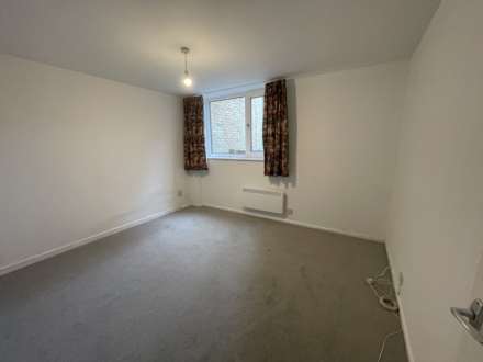 Lincoln Court, Berkhamsted, Image 4