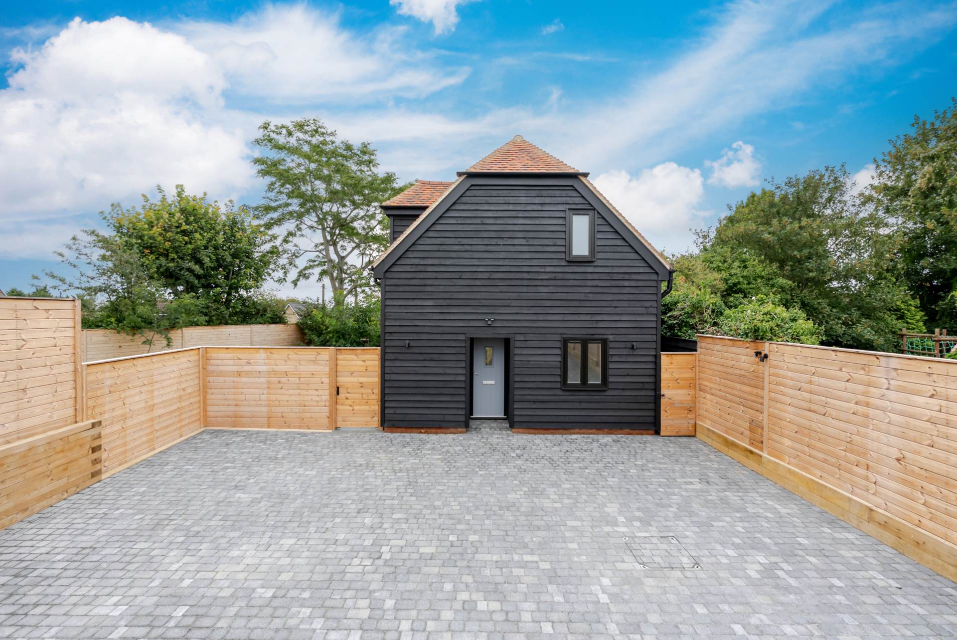 The Green, Chearsley, Image 3