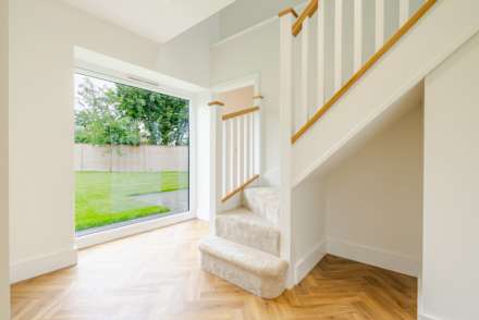 The Green, Chearsley, Image 14