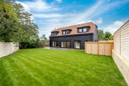 The Green, Chearsley, Image 18