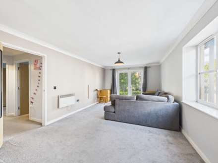 Viridian Square, Aylesbury, Image 4