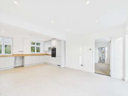 Queen Street, Waddesdon, Image 10