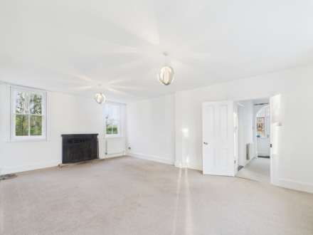 Queen Street, Waddesdon, Image 5