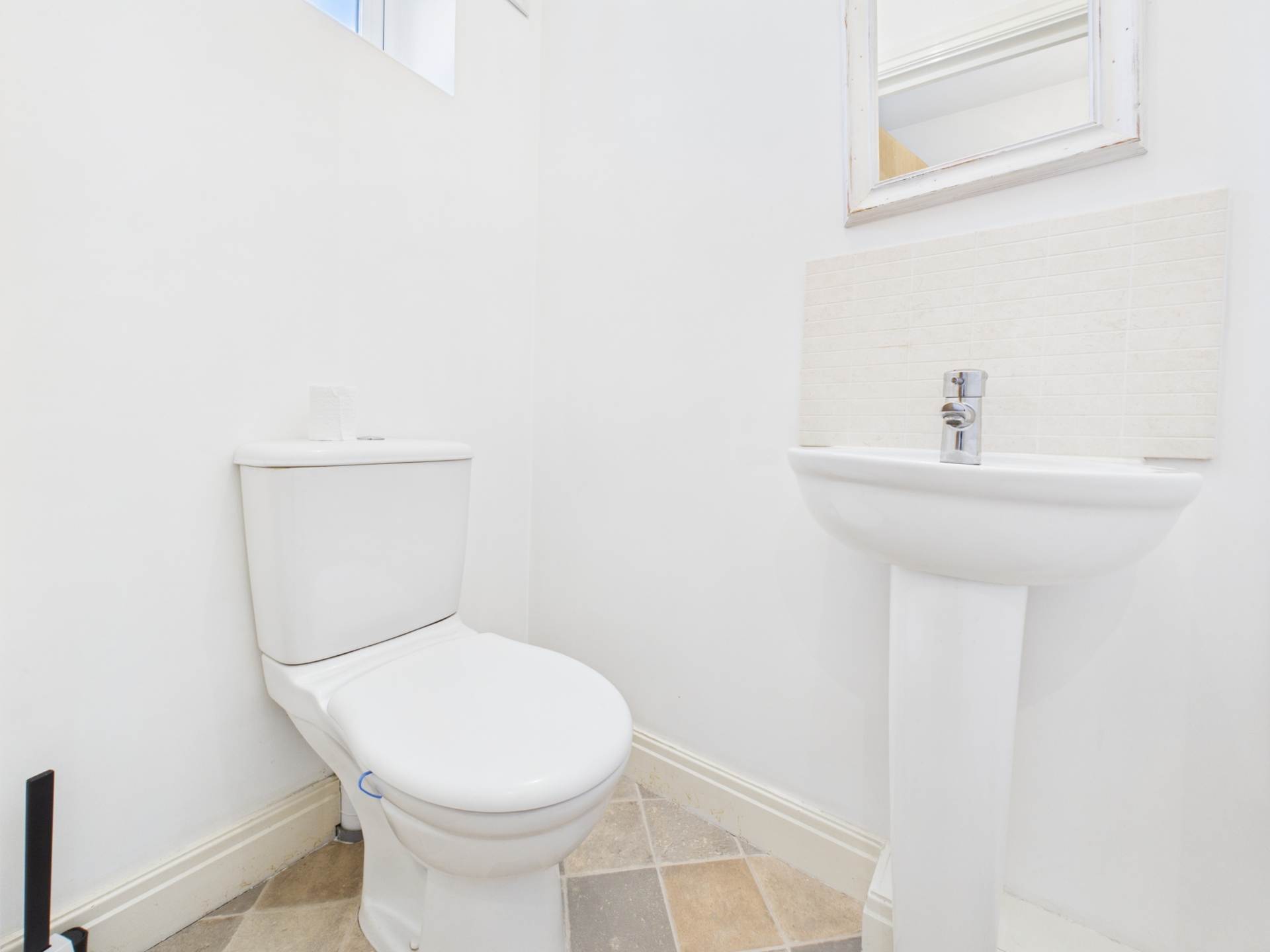 Bicester Road, Aylesbury, Image 10