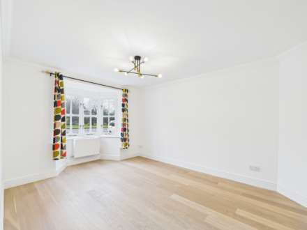 George Court, Grendon Underwood, Image 3