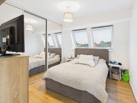 Dove House, Dove Place, Image 4