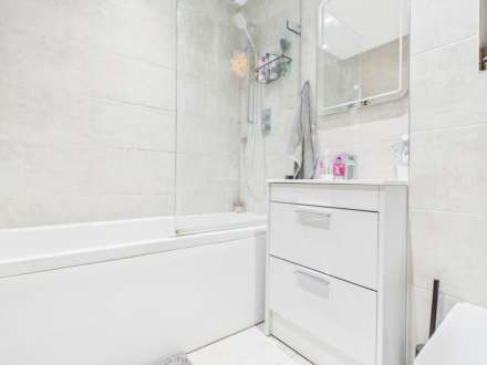 Dove House, Dove Place, Image 5