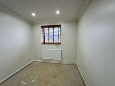 Orwell Drive, Aylesbury, Image 5