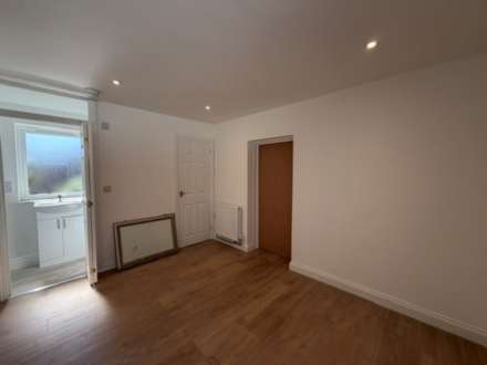 St. Johns Road, Aylesbury, Image 4