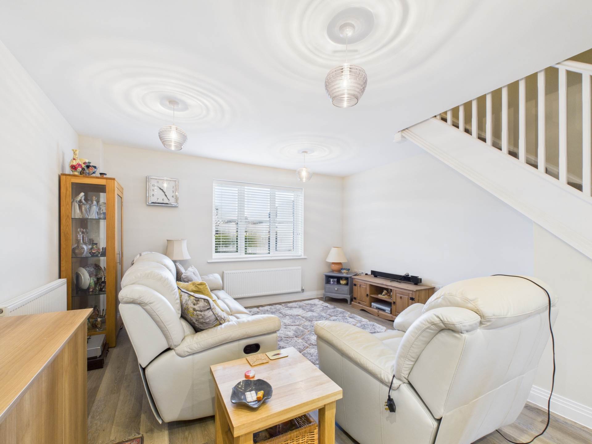 Hedges Way, Aylesbury, Image 4