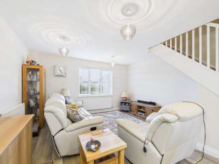 Hedges Way, Aylesbury, Image 4