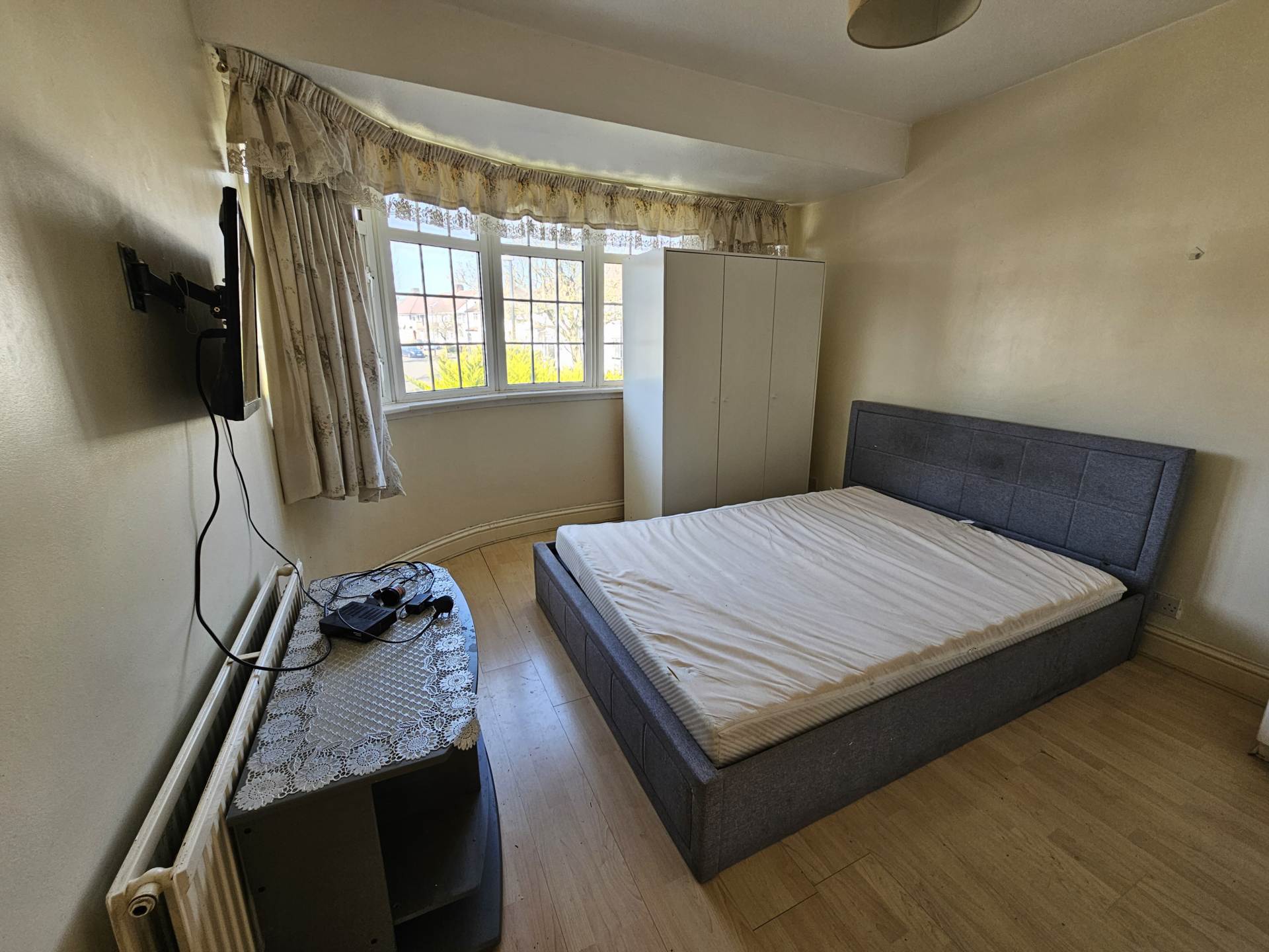 Felbridge Avenue, Stanmore, Middlesex, HA7, Image 4