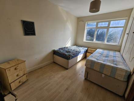 Felbridge Avenue, Stanmore, Middlesex, HA7, Image 7