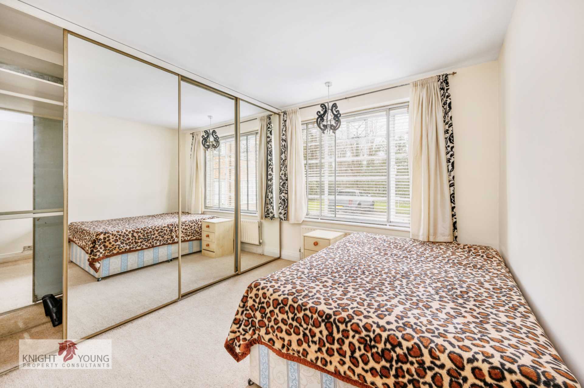 Hill Court, Hanger Lane, Image 10