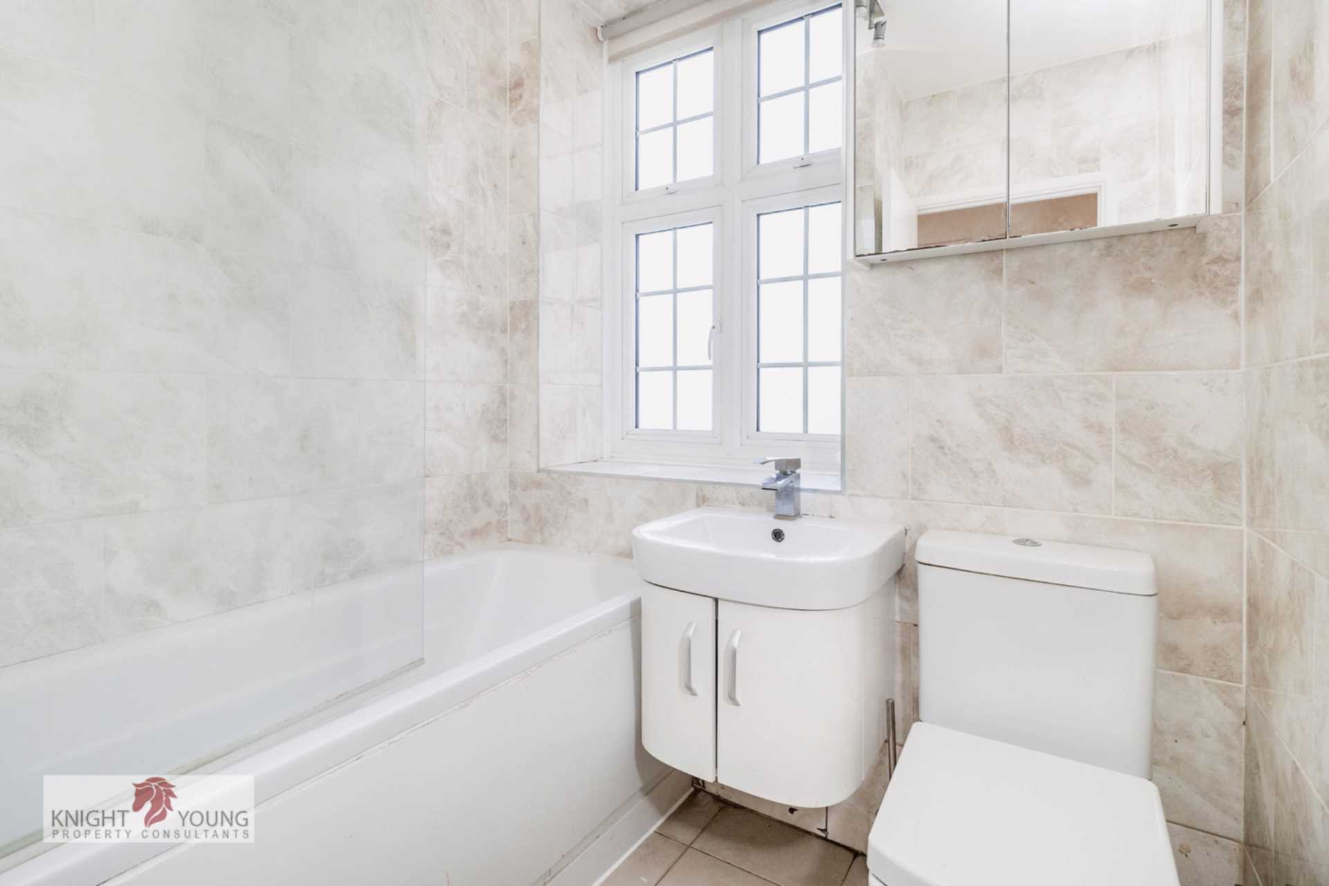 Wellington House, Ealing, Image 6