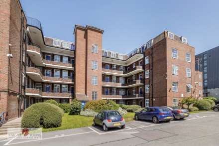 Wellington House, Ealing, Image 3