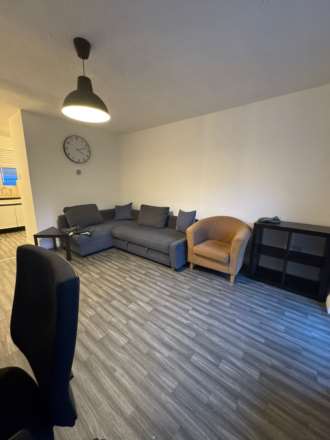 Abbeyfields Close, Ealing, Image 3