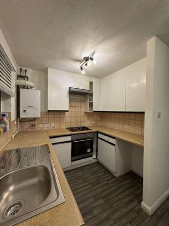 Abbeyfields Close, Ealing, Image 4