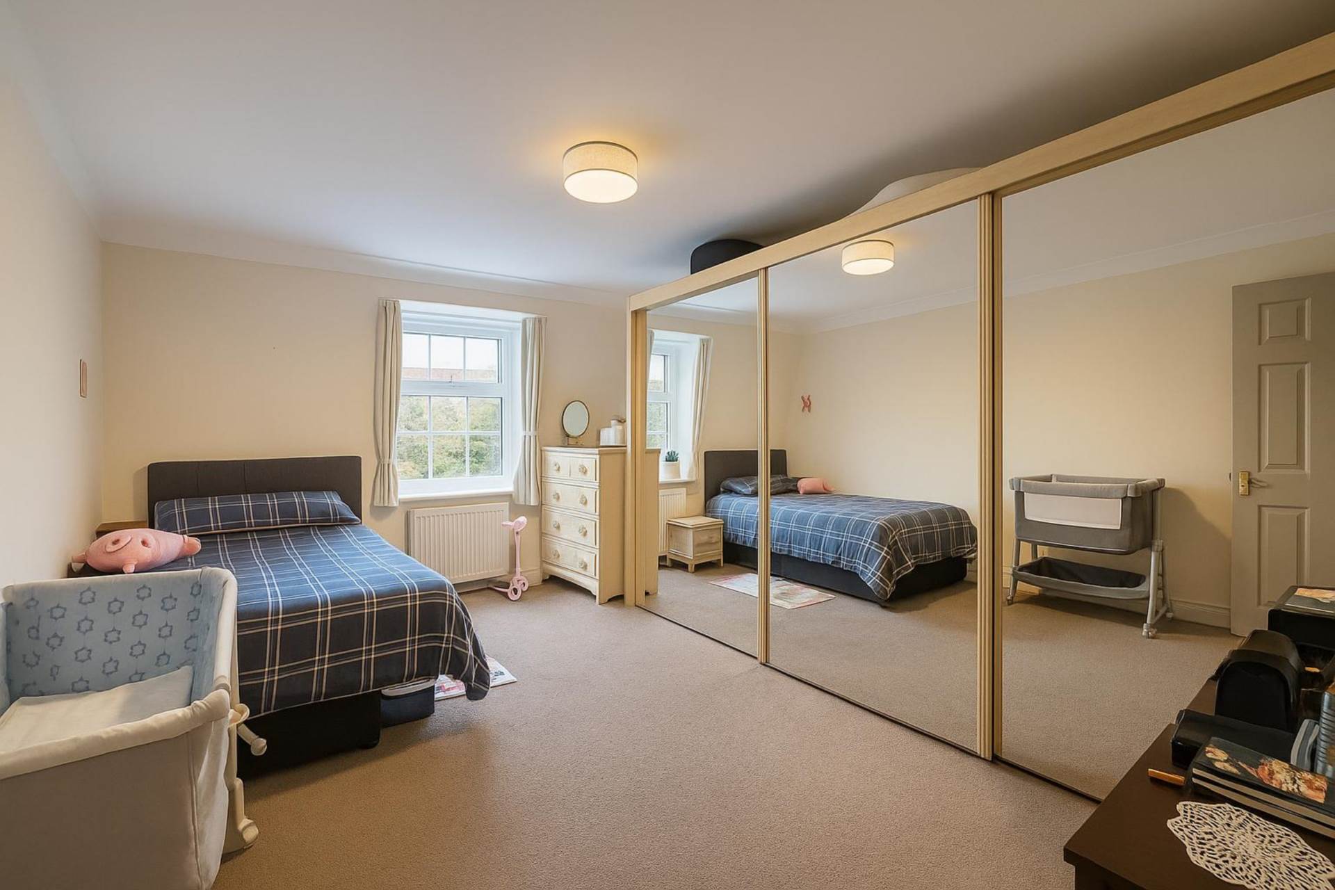 Western Avenue, London, Image 4