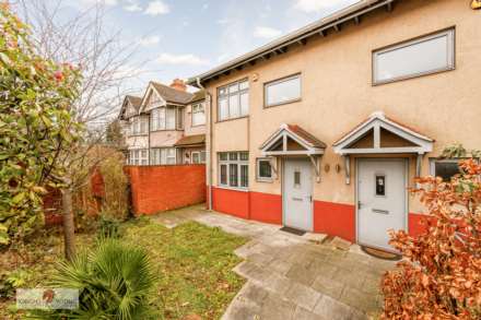 3 Bedroom End Terrace, Park Royal