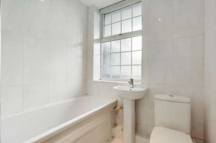 Western Avenue, London, Image 2