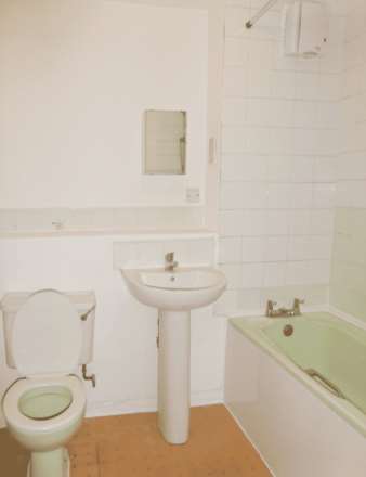 Priory Court, Alperton, Image 6