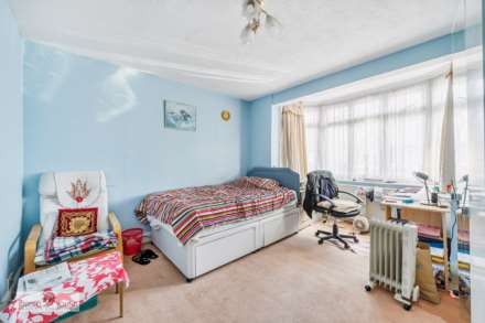Huxley Gardens, NW10, Image 10