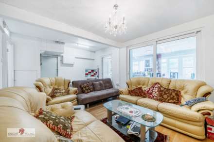Huxley Gardens, NW10, Image 4