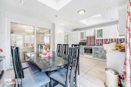 Huxley Gardens, NW10, Image 5