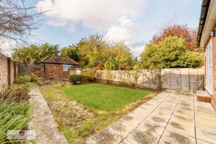 Huxley Gardens, NW10, Image 9