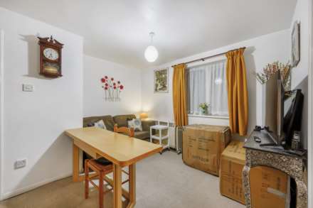 Brindley Close, Greater London, Image 3