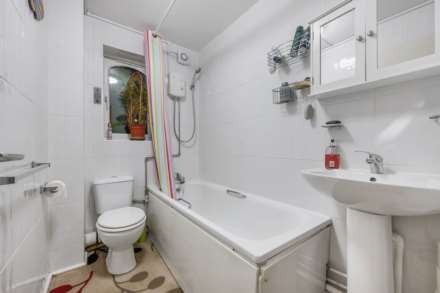 Brindley Close, Greater London, Image 8