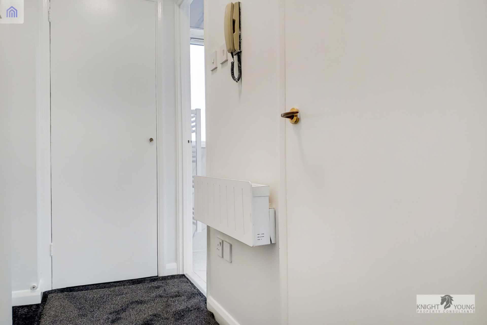 Abbeyfield Close, Park Royal, Image 5