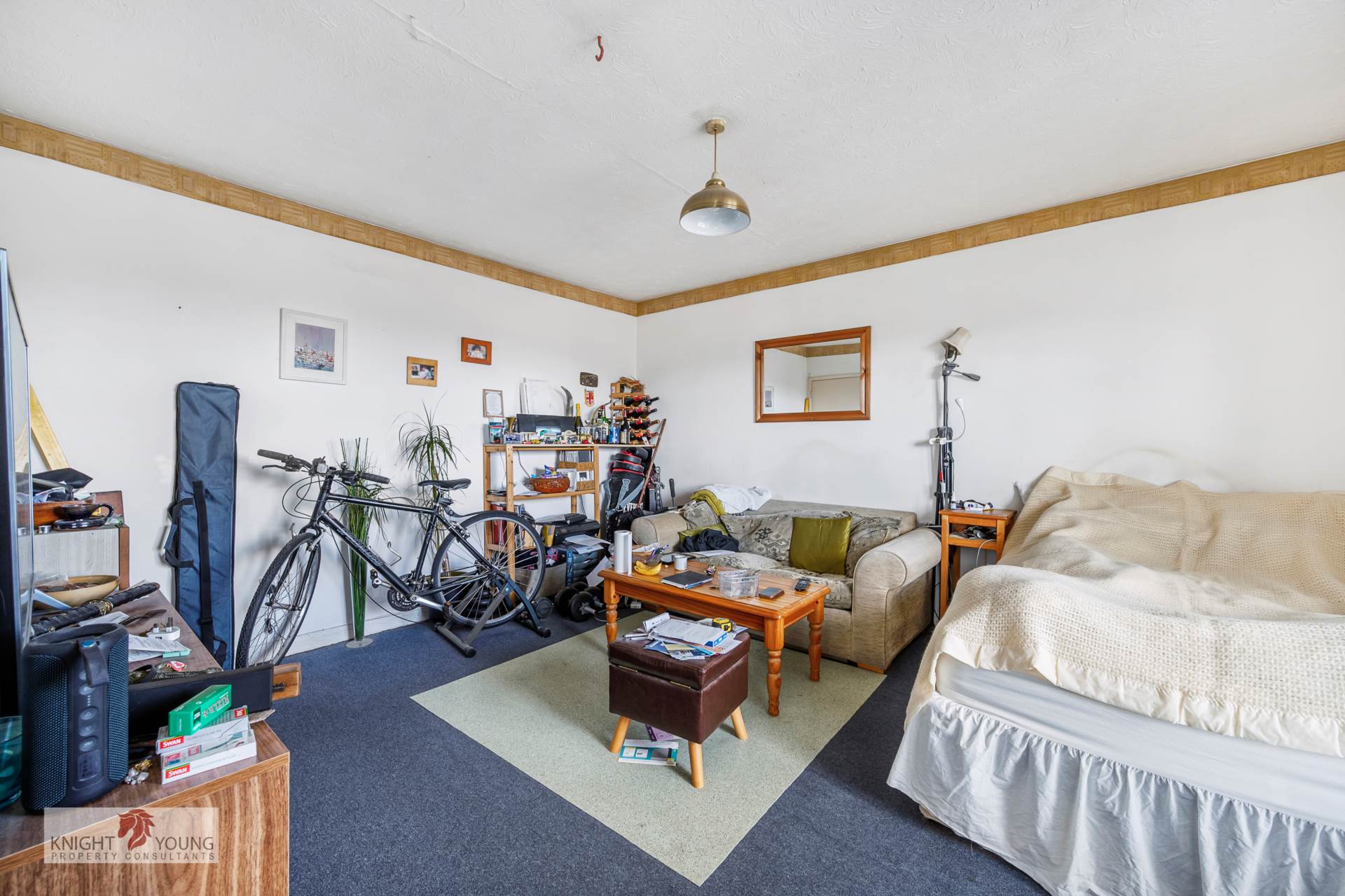 Abbeyfields Close, Park Royal, Image 4