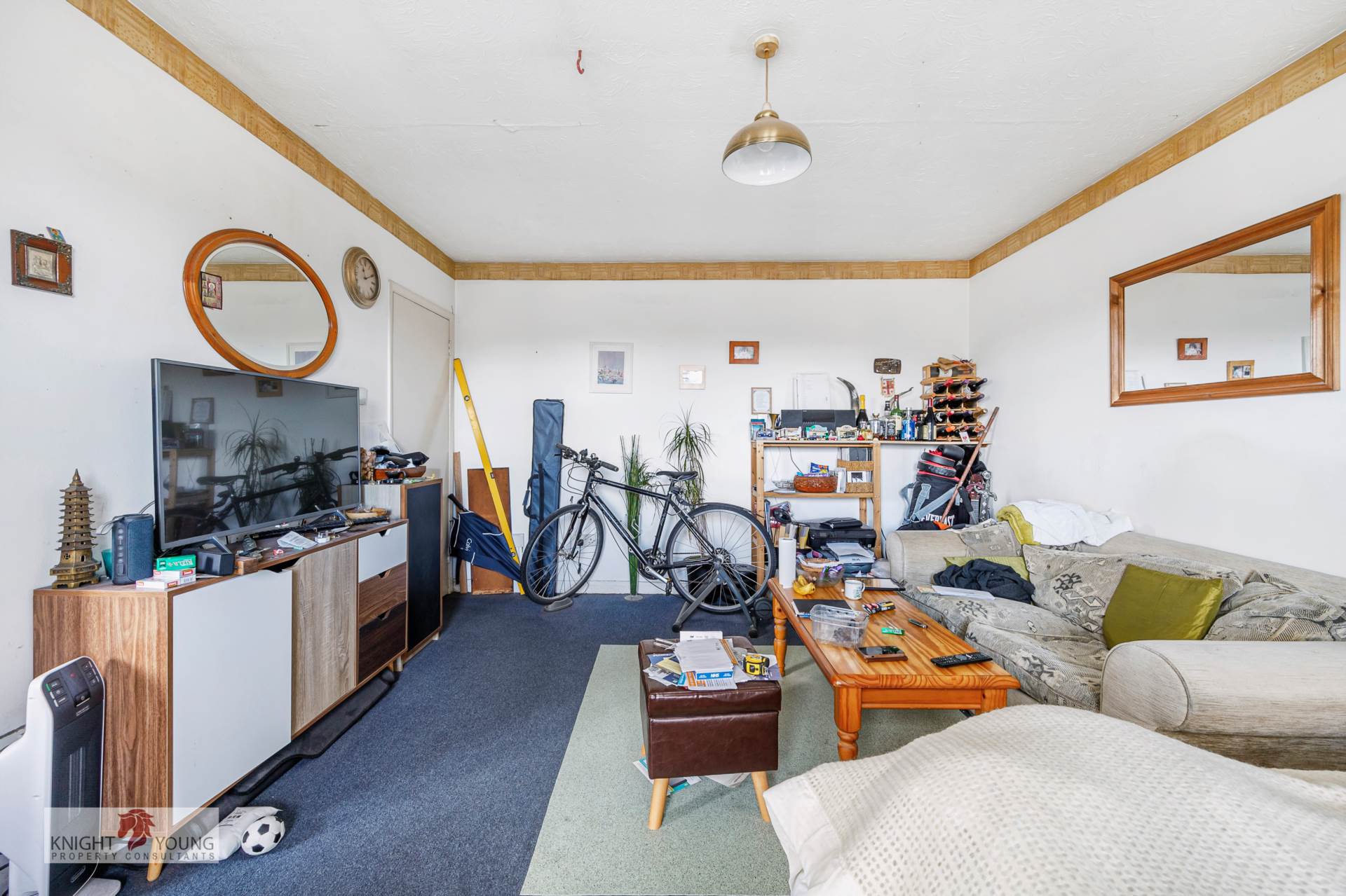Abbeyfields Close, Park Royal, Image 5