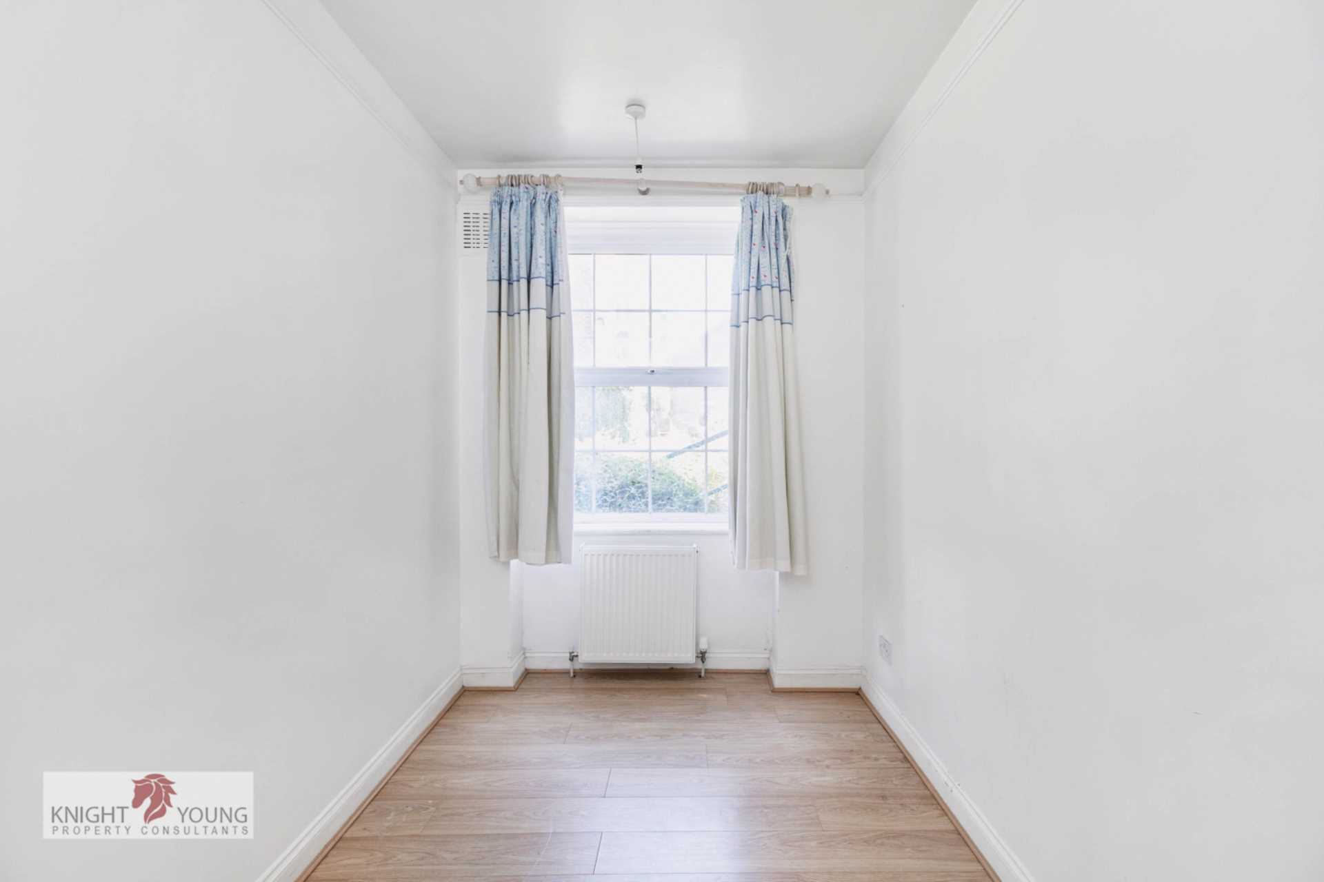 Wellington House, Ealing, Image 4