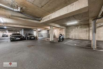 Agate Close, London, Image 13