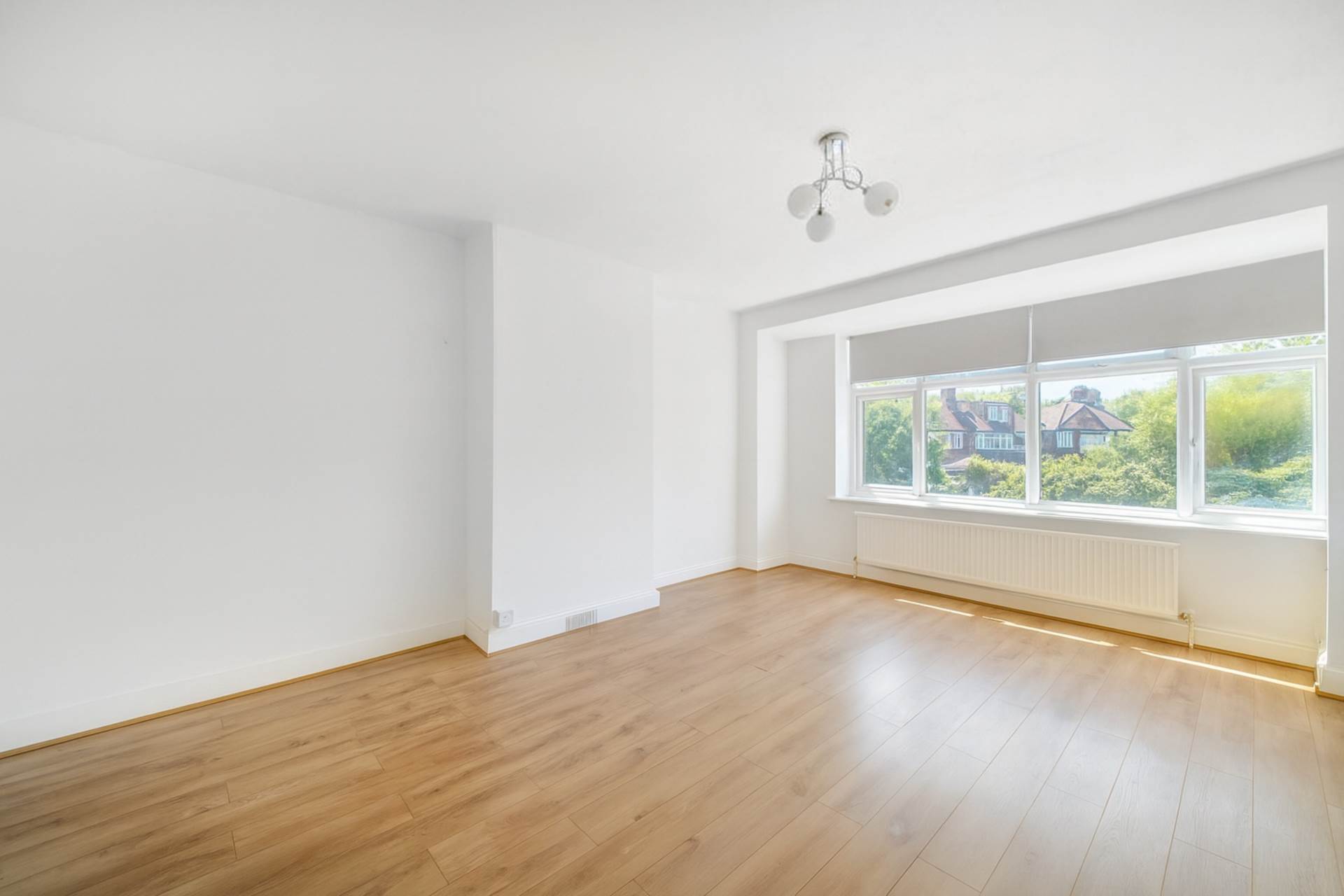 Brunswick Road W5 , London, Image 9