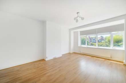 Brunswick Road W5 , London, Image 9