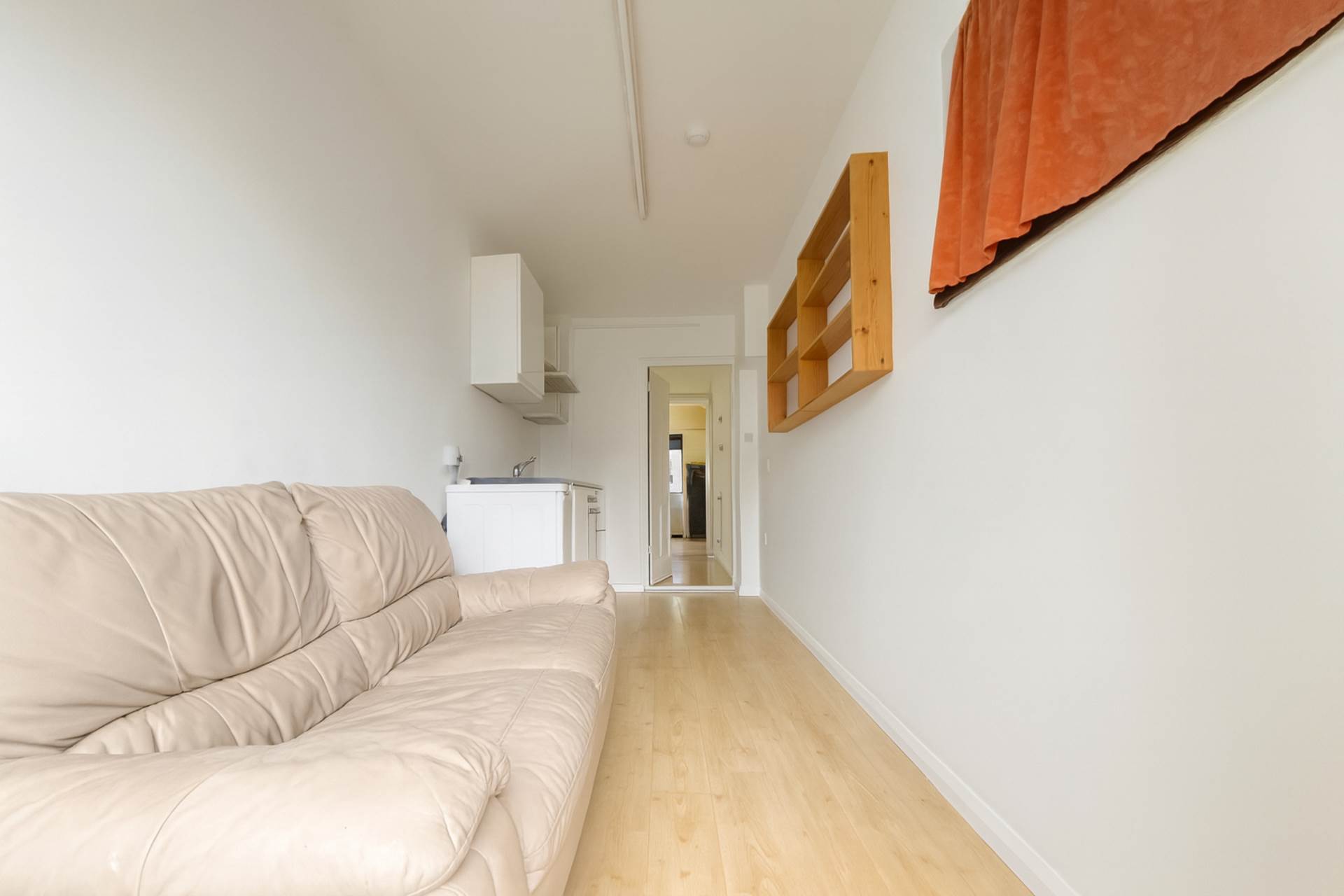 Chaplin Road, Wembley, Image 6