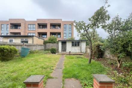 Chaplin Road, Wembley, Image 17