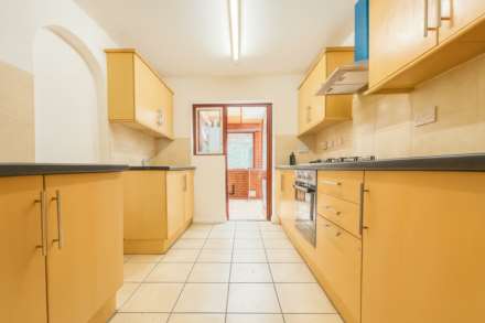 Chaplin Road, Wembley, Image 4