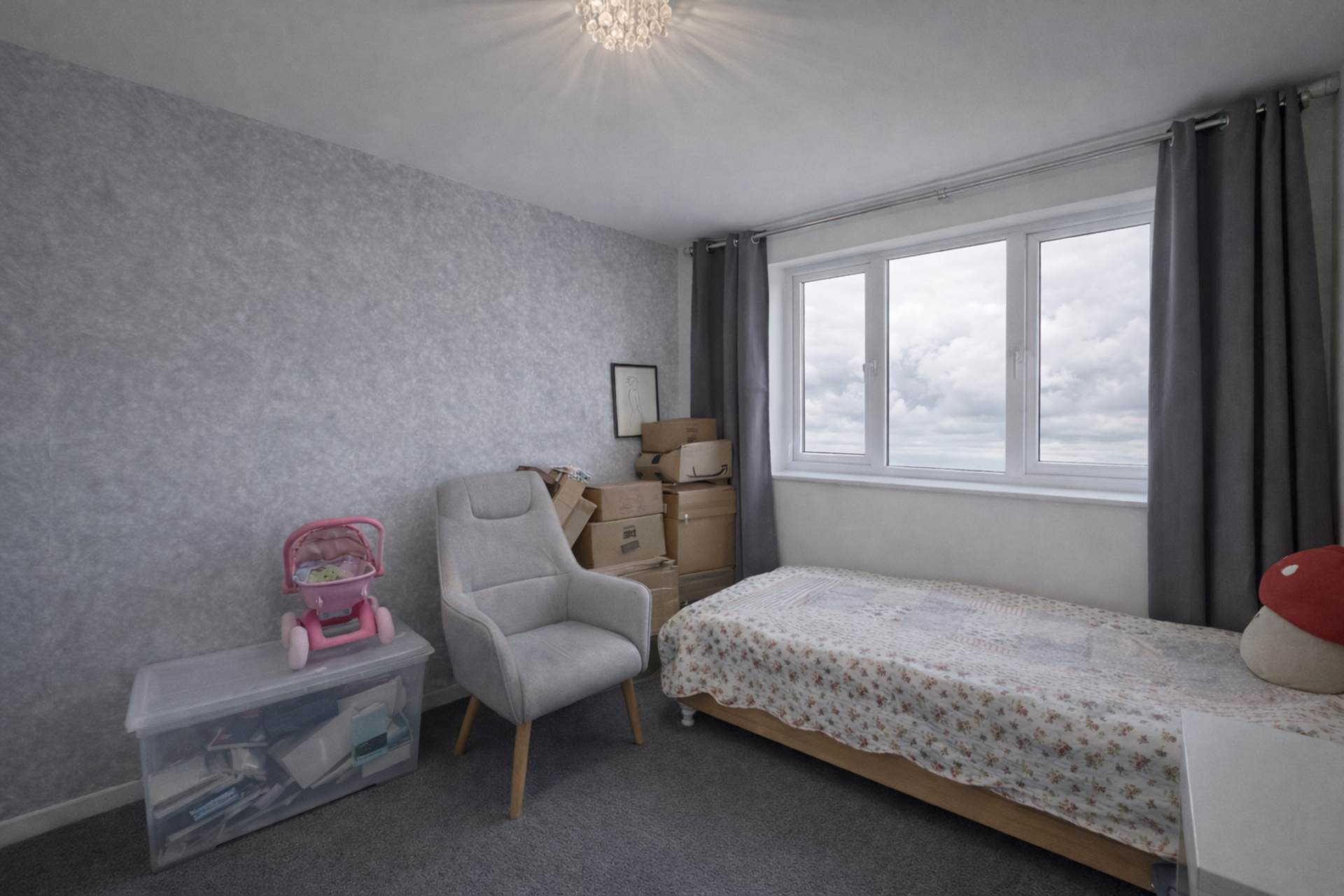 Rufford Tower Lexden Road, London, Image 4