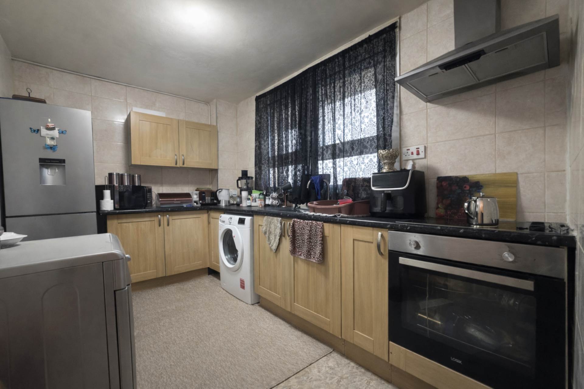 Rufford Tower Lexden Road, London, Image 5