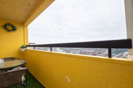 Rufford Tower Lexden Road, London, Image 7