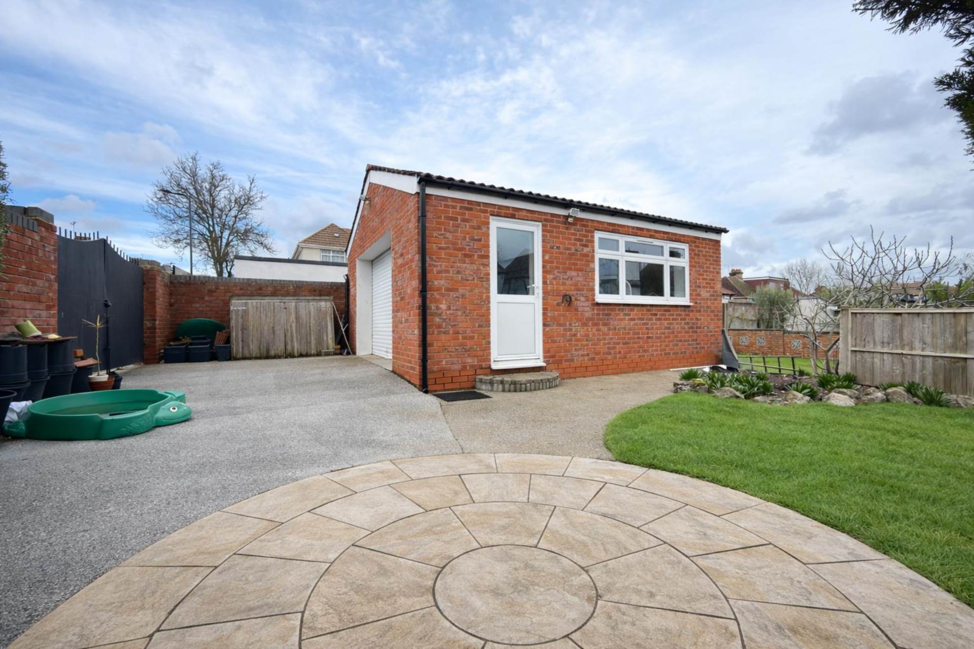 Carlton Aveune East, Wembley, Image 21