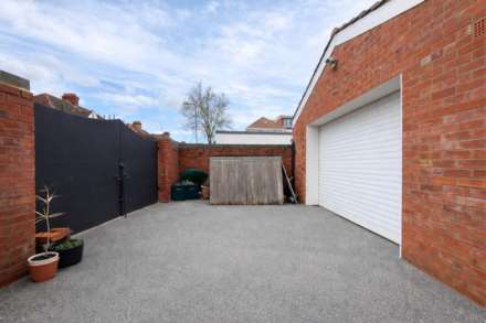 Carlton Aveune East, Wembley, Image 22