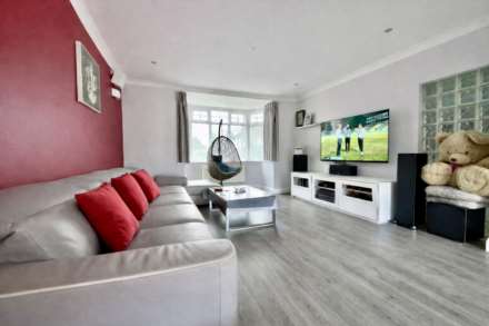 Carlton Aveune East, Wembley, Image 5