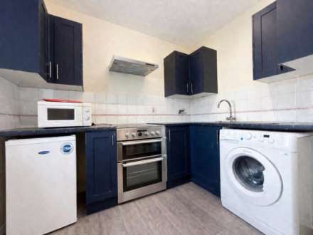 Laurel Court, Wembley, Image 7